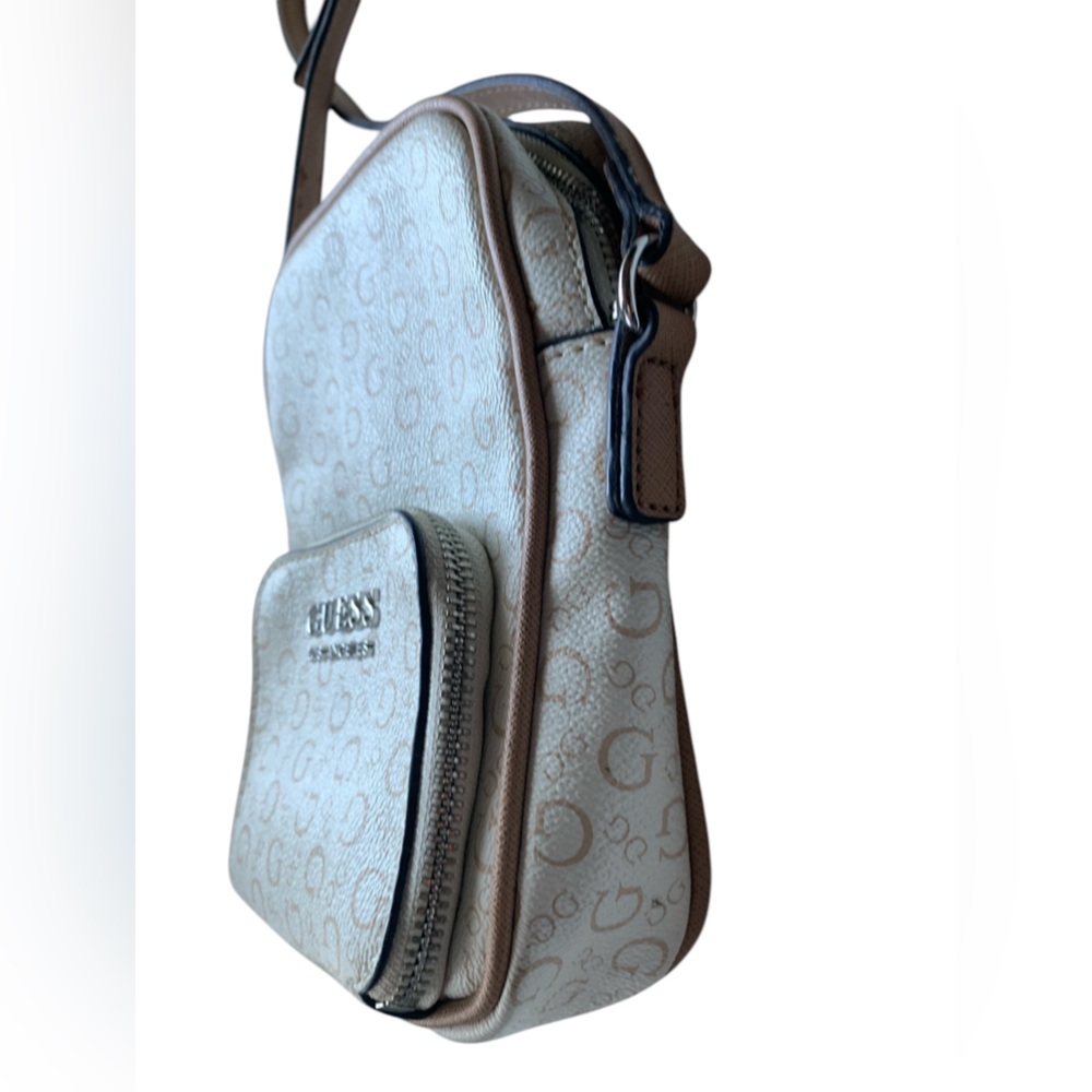 GUESS Los Angeles Women's Cream/Tan Crossbody Bag Handbag Purse - Picture 6 of 10
